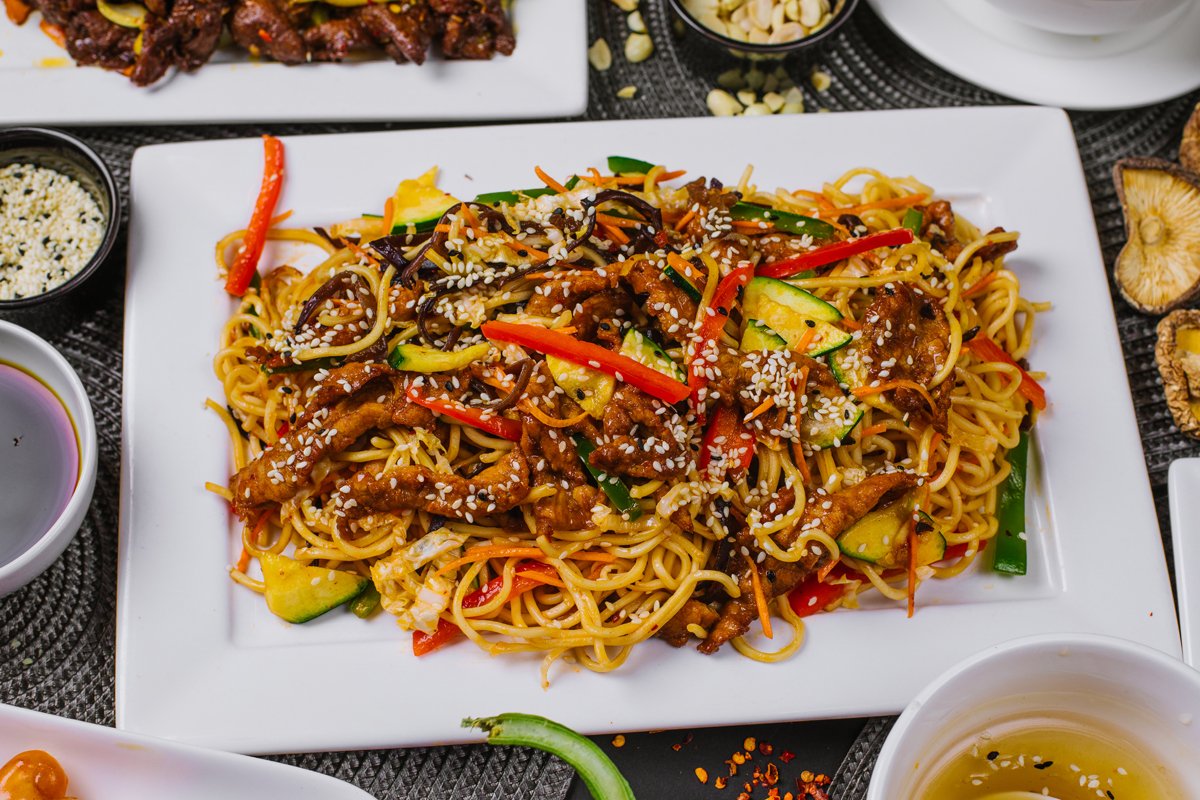 Eat More Chinese (Downtown Food Hall) Kinų virtuvė Vilnius Wolt