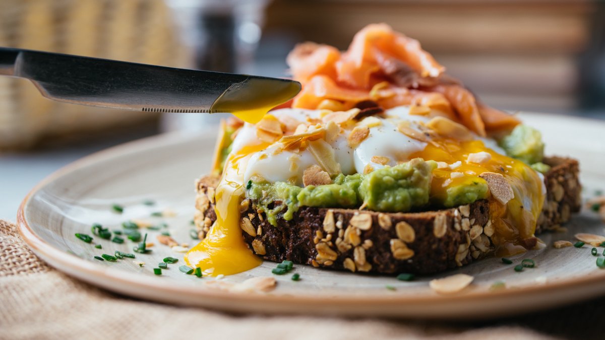 Crust Bakery, Bar & Bistro 2 free random donuts with €30+ orders 🎁