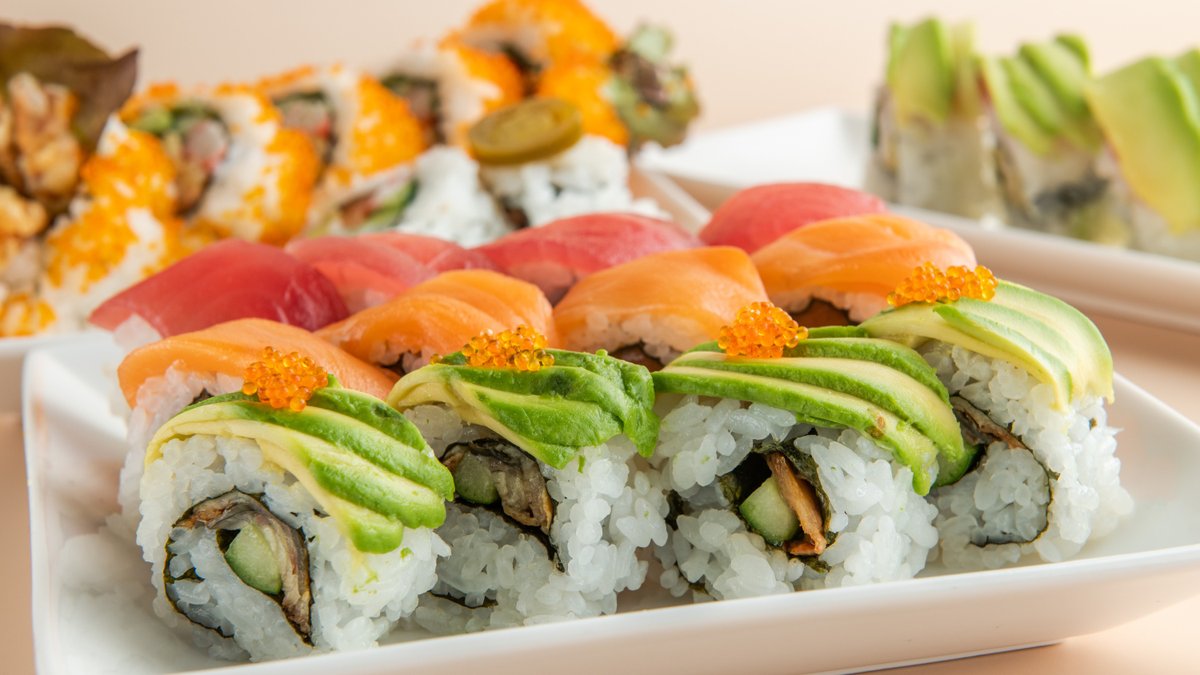 California Rolls Uramakiya We Deliver The Delicious Overseas Sensation California Rolls Tokyo Wolt