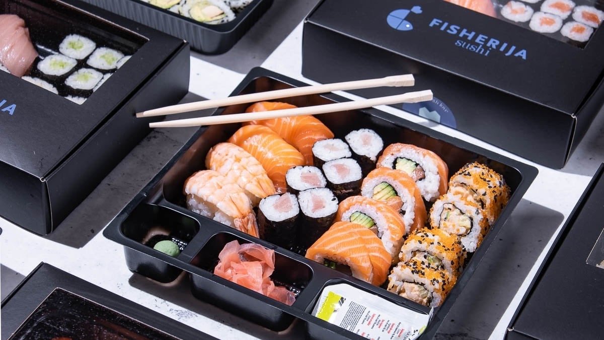Sushi Bar Fisherija Središće Freshly made onthespot sushi boxes 🍱