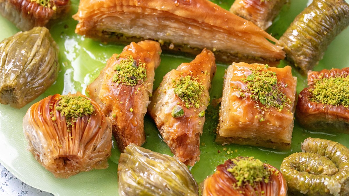 TÜRK PAXLAVASI | GaziAntep Baklava Dünyası Həzi Aslanov | Wolt