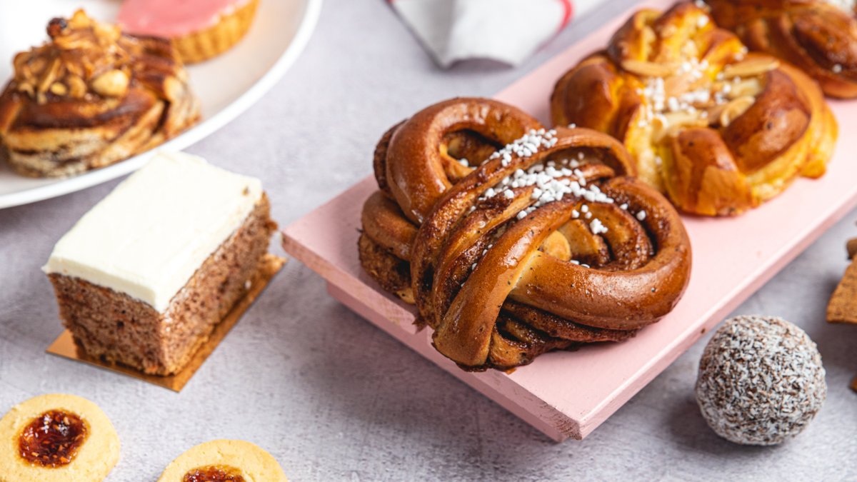 Cake almond caramel - IKEA