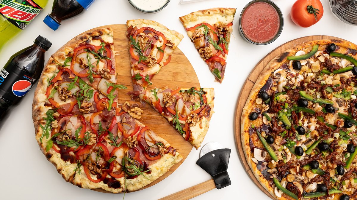 Image of 4 You 4 Family Pizza